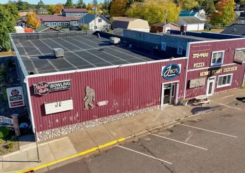 68290 S Main Street, Iron River — property photo 1