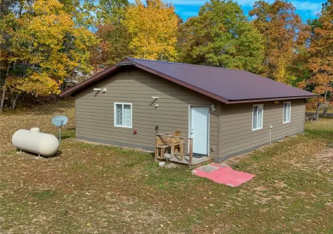 W 7000 Narrows Trail, Minong — property photo 1