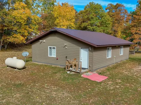 W 7000 Narrows Trail, Minong — property photo 1